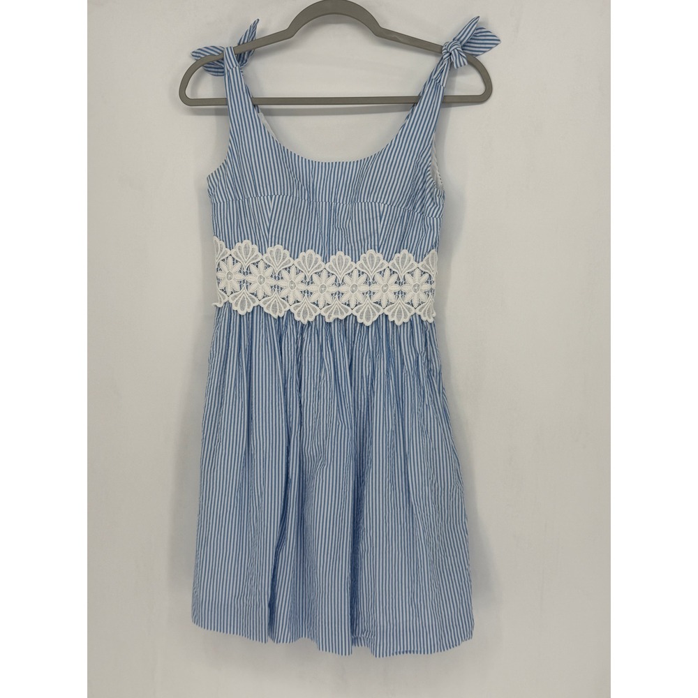 Lilly Pulitzer Dress Women Size 0 Blue Seersucker Lace Trim‎ Tie Shoulder Preppy